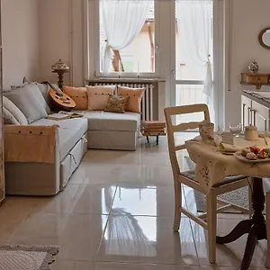 Ave Apartment