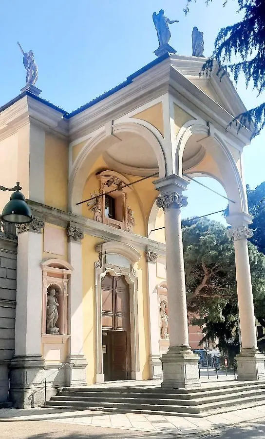 Casa Giulia Villa Luino