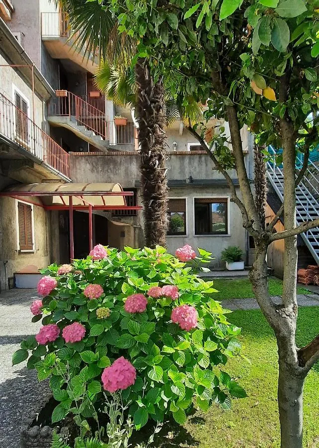 Casa Giulia Villa Luino 0*,