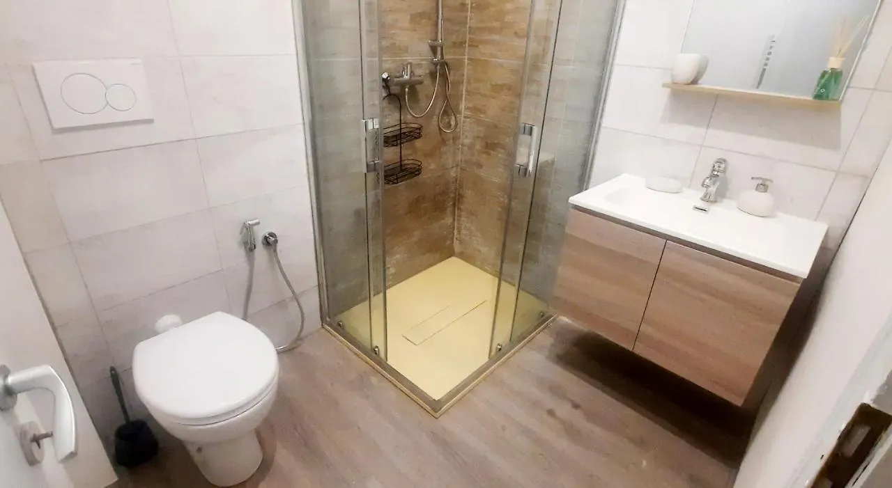 Casa Giulia Villa Luino 0*,