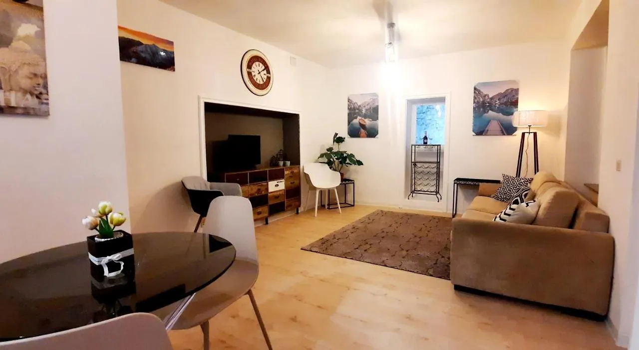 Casa Giulia Villa Luino 0*,